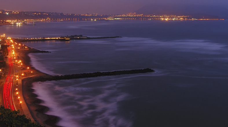4. El malecón de Miraflores