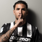 Im-here-to-give-my-100-I-like-the-responsibility-of-wearing-number-4-VAMOS-PAOK.png