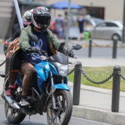 actualidad-prohiben-circulacion-dos-personas-sola-moto-n505234-938×528-1102183